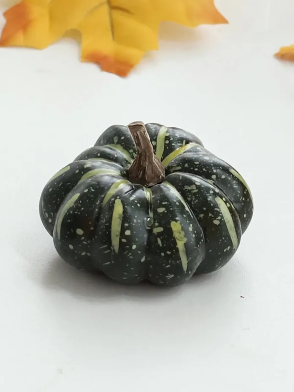 10-Piece Mini Pumpkin Thanksgiving Decor Set