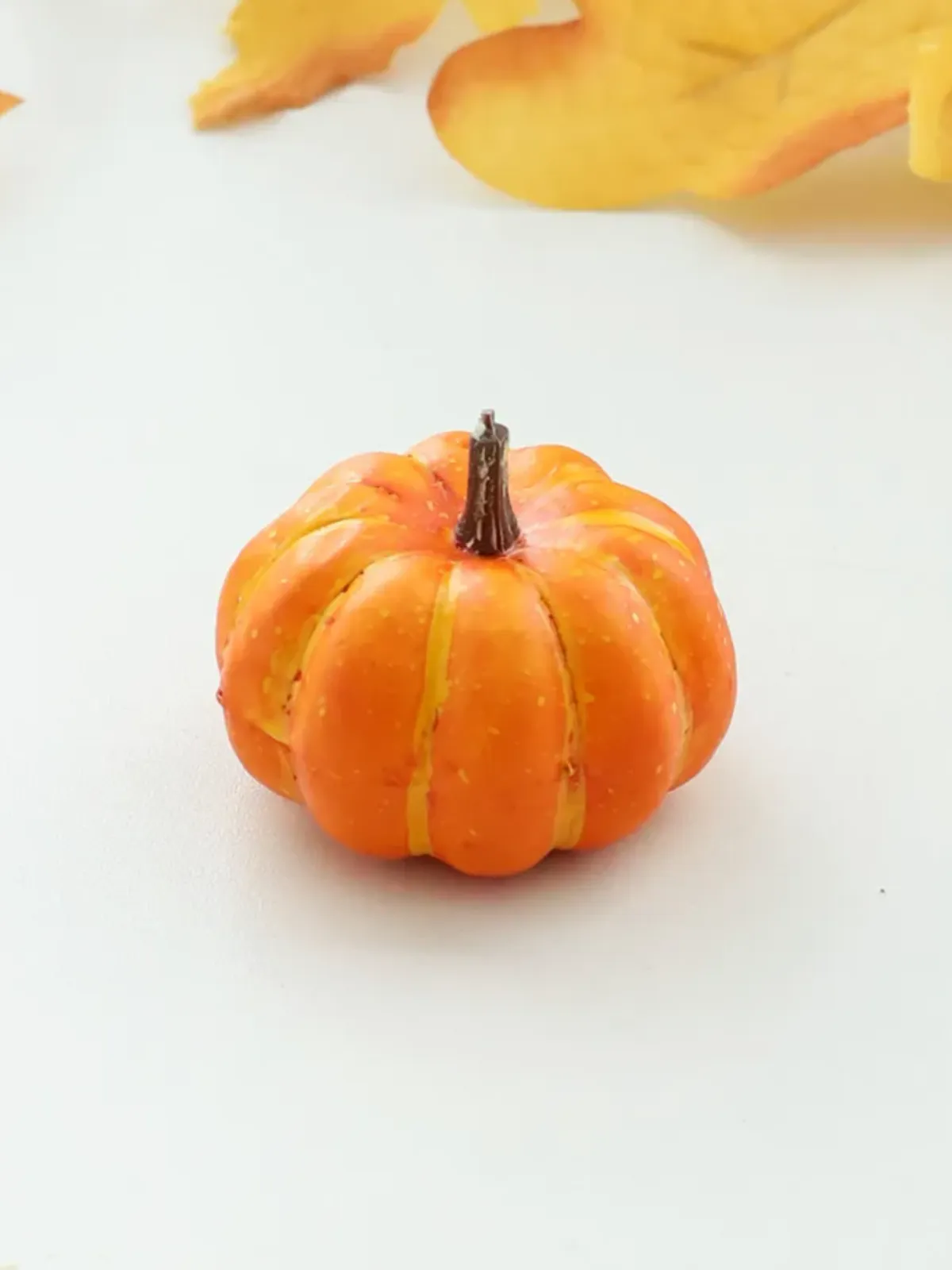 10-Piece Mini Pumpkin Thanksgiving Decor Set