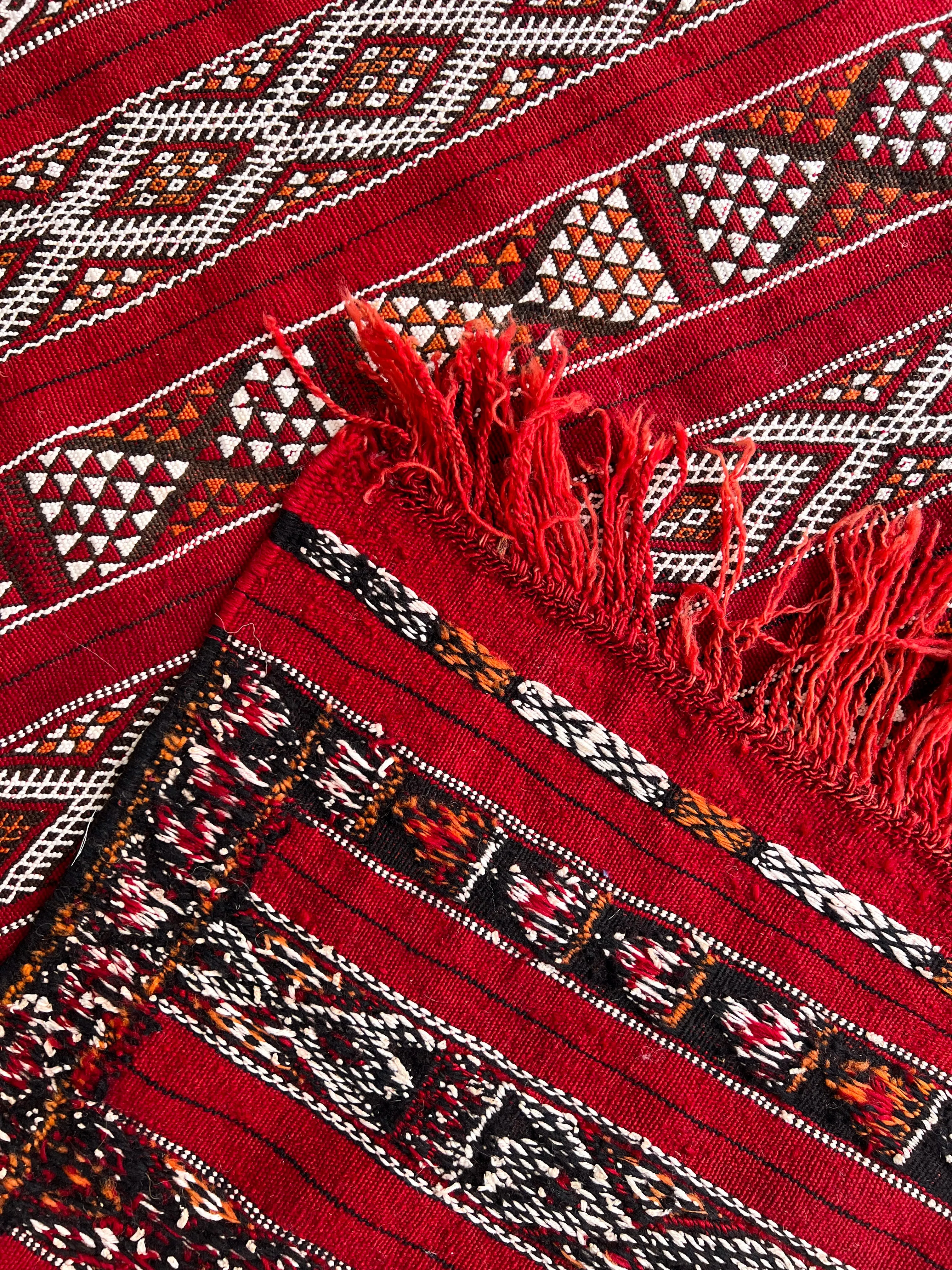 Ait Yadine Vintage Souk Kilim
