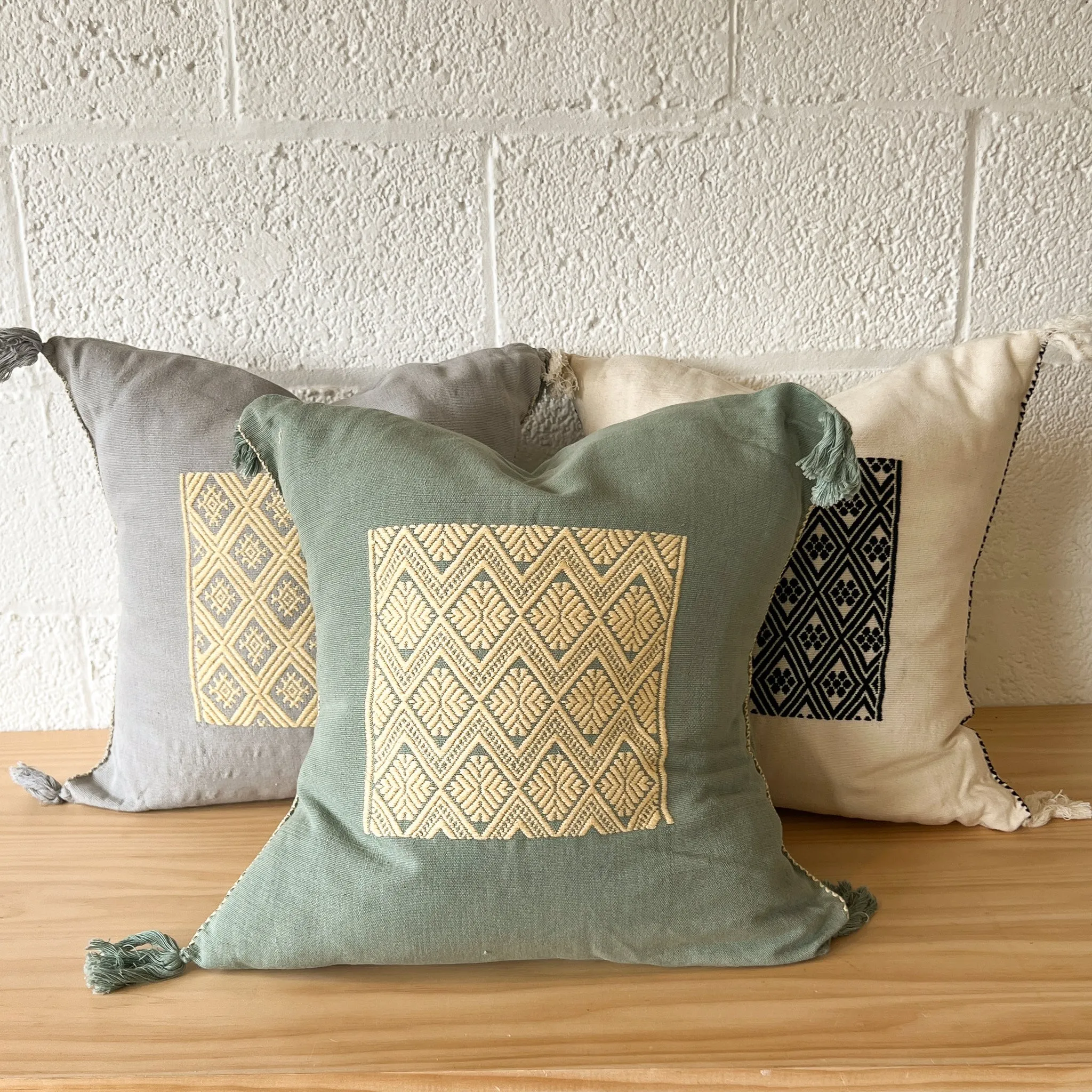 Chiapas Brocade Pillow № 4