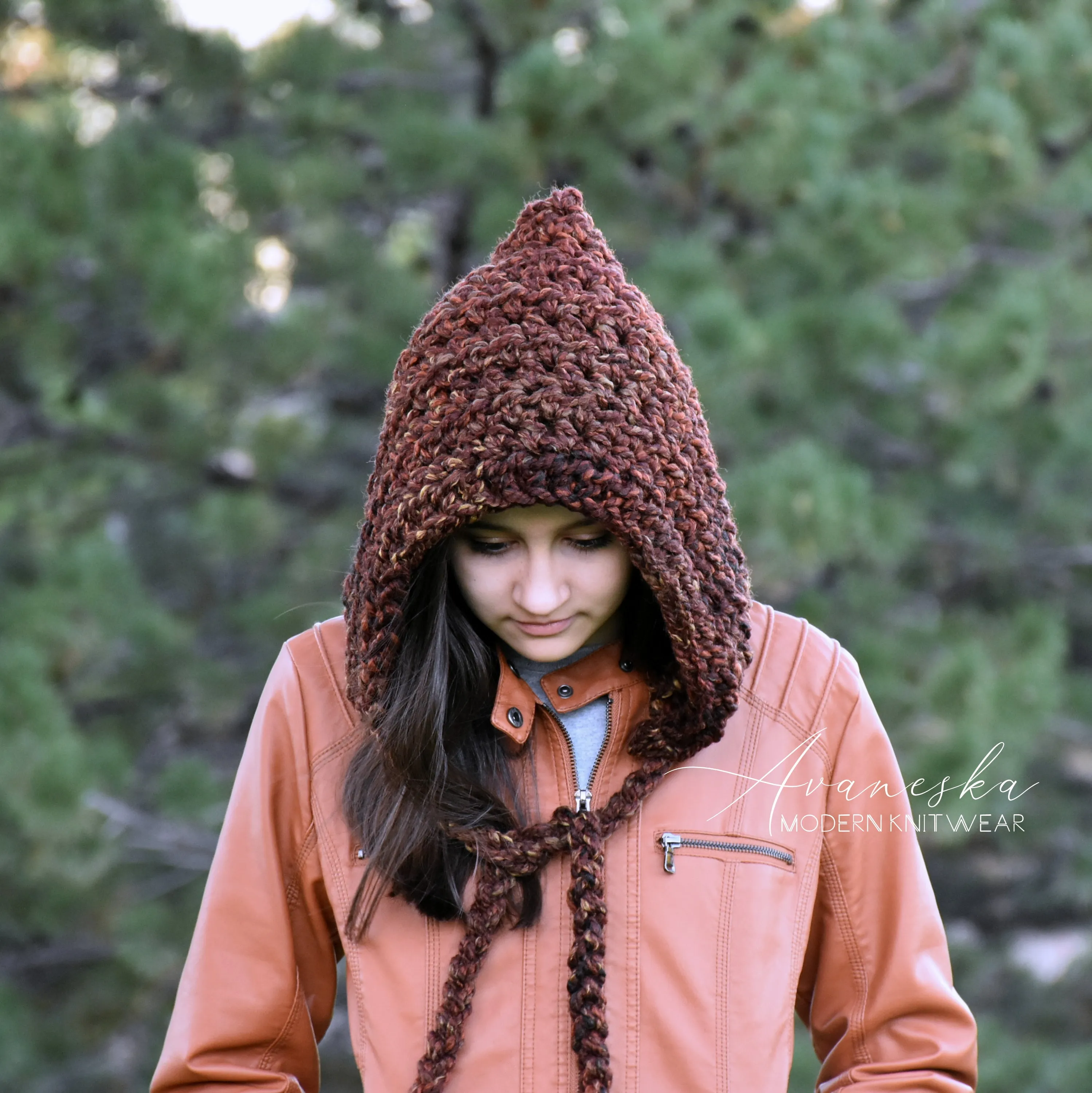 Chunky Large Hood Hat with Ties | THE YORK
