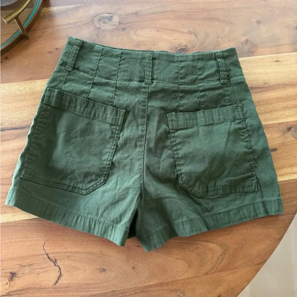 Collette shorts by Maeve sz26