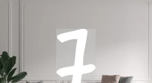 Custom text: 7