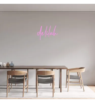 Custom text: delilah