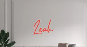 Custom text: Leah