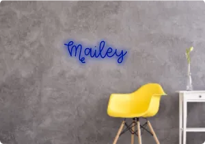 Custom text: Mailey