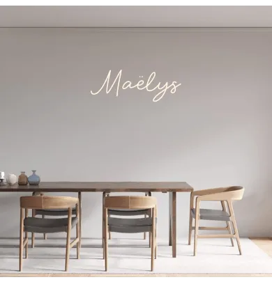 Custom text: Maëlys