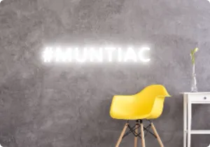Custom text: #MUNTIAC