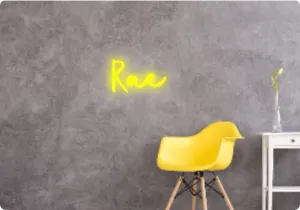 Custom text: Rae