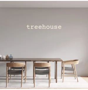 Custom text: treehouse