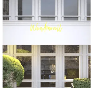 Custom text: Wonderwall