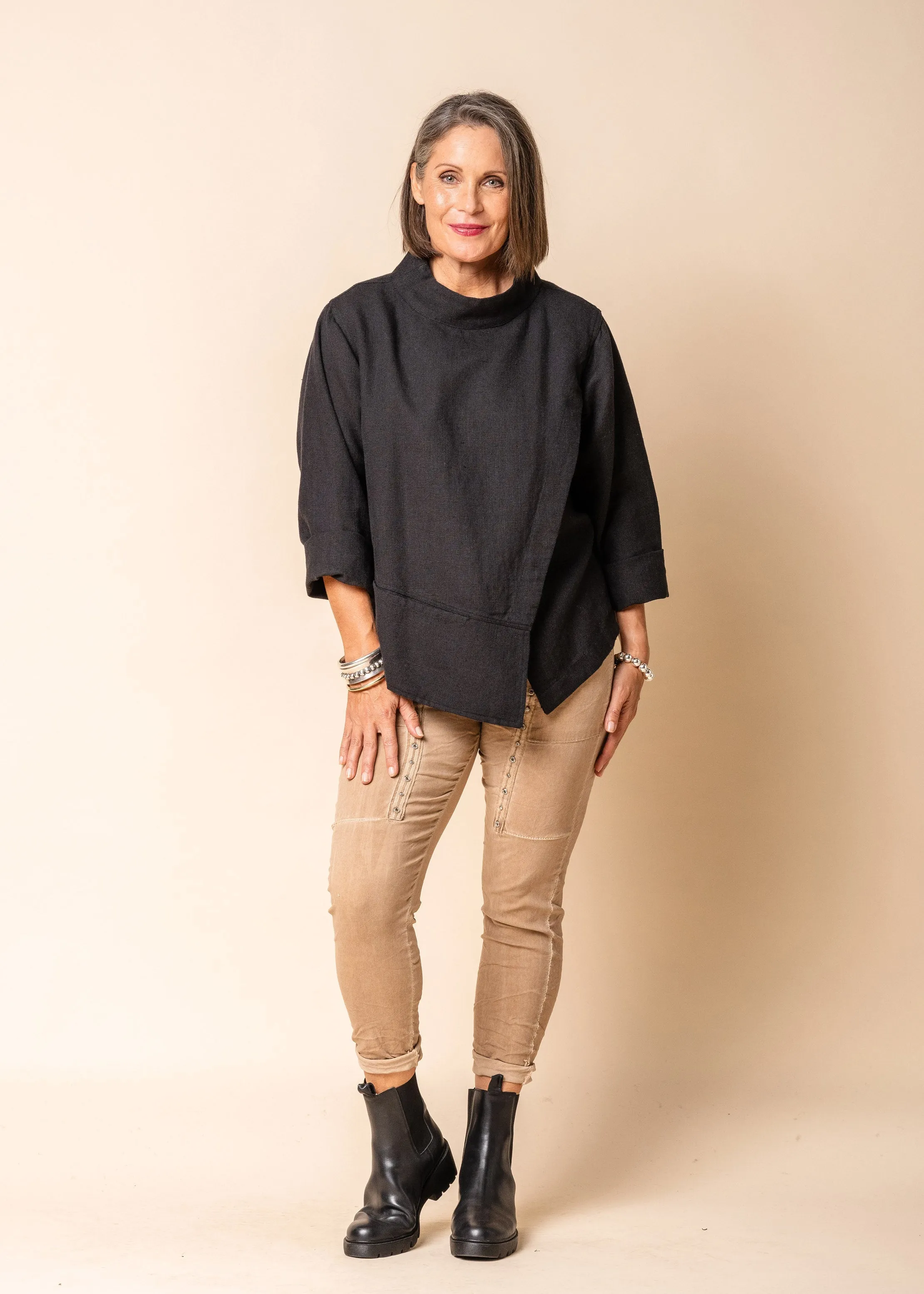 Deacon Linen Blend Top in Onyx