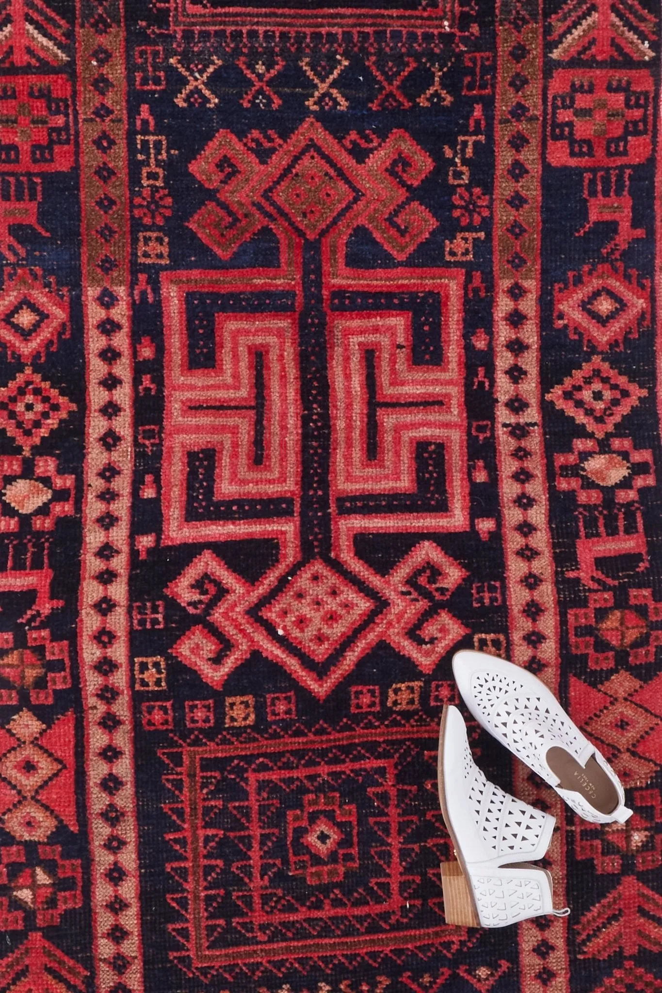 'Edith' Vintage Turkish Runner- 2'10'' x 11'9''
