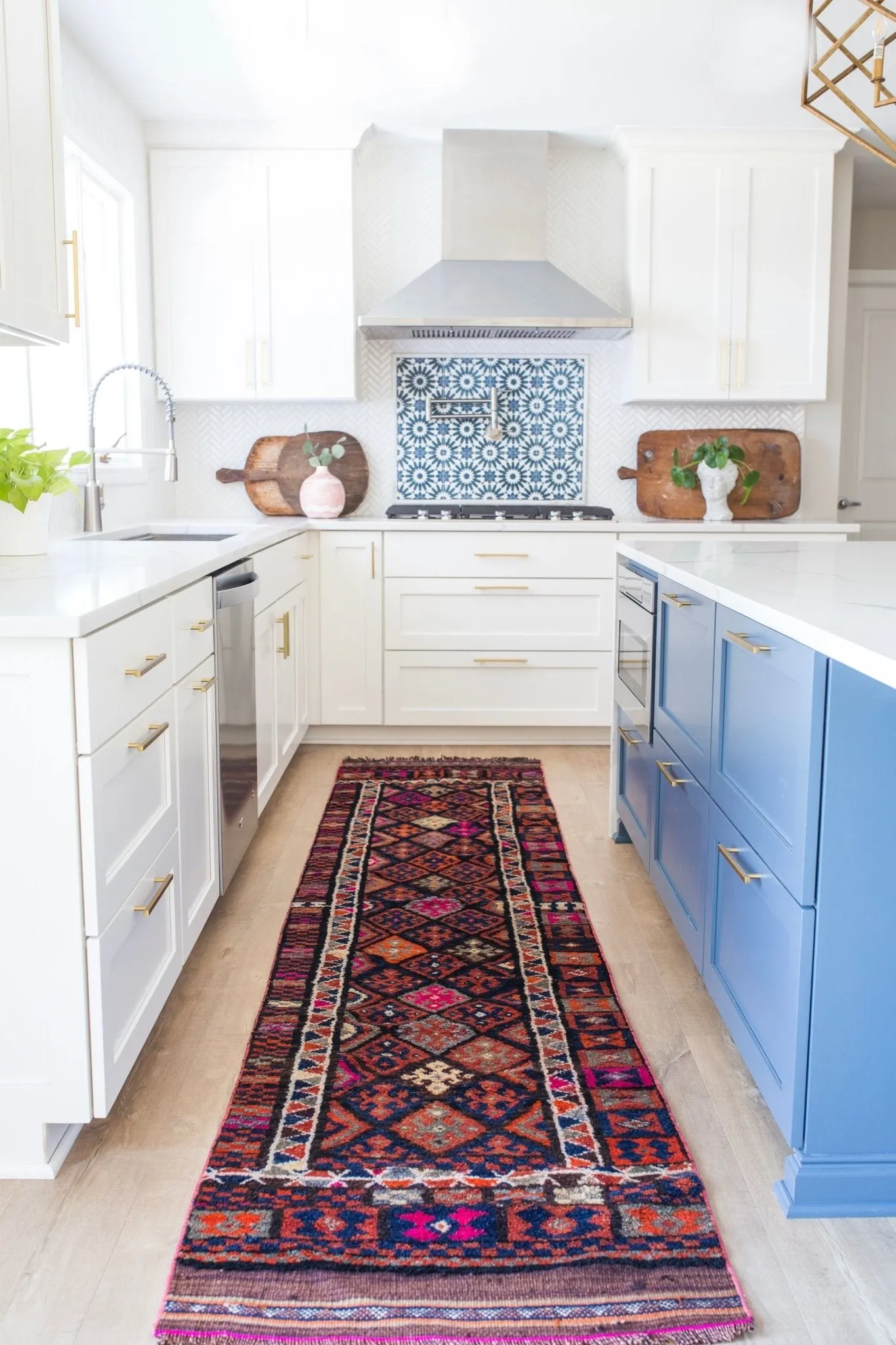 'Edna' Vintage Turkish Runner- 2'7'' x 11'1''