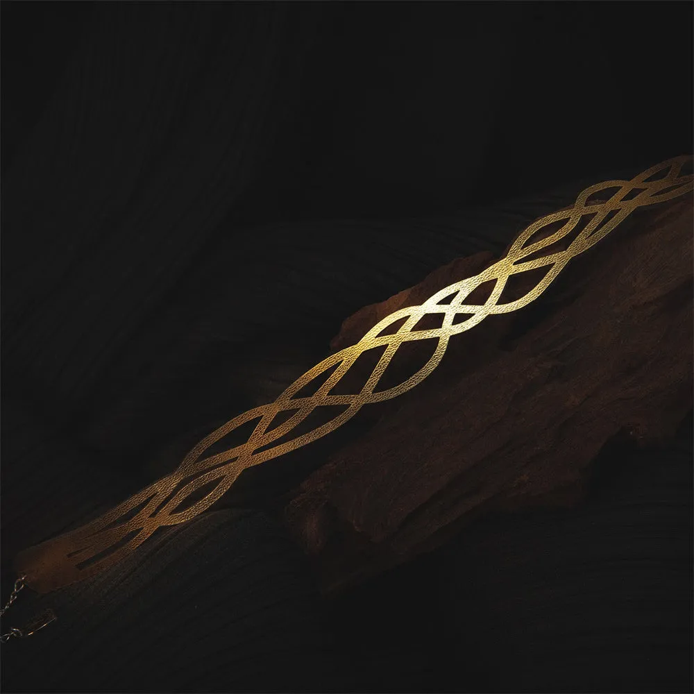 Interlaced Curve Pattern Choker