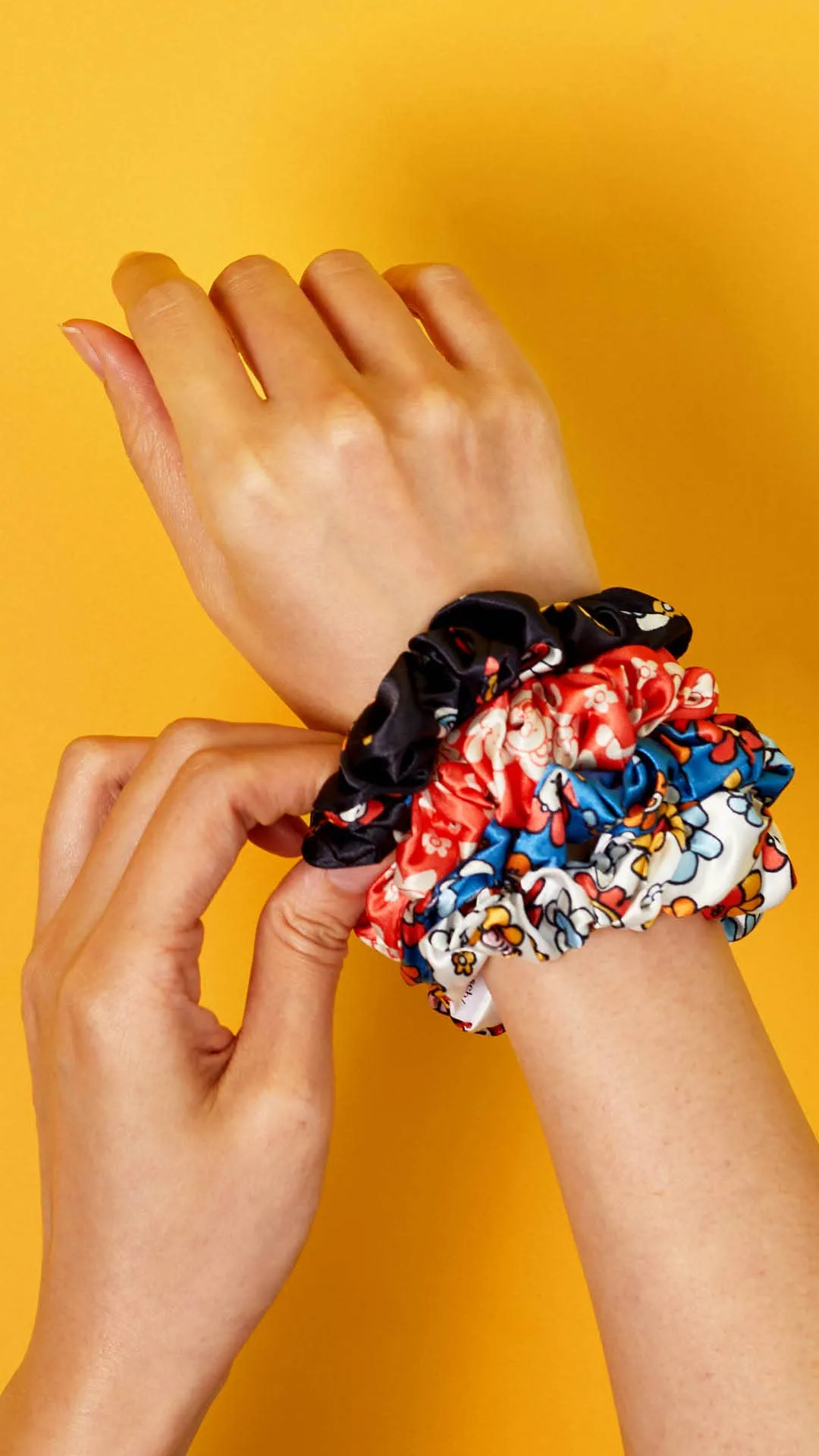 Kitsch x BT21 Satin Sleep Scrunchies 4pc Set