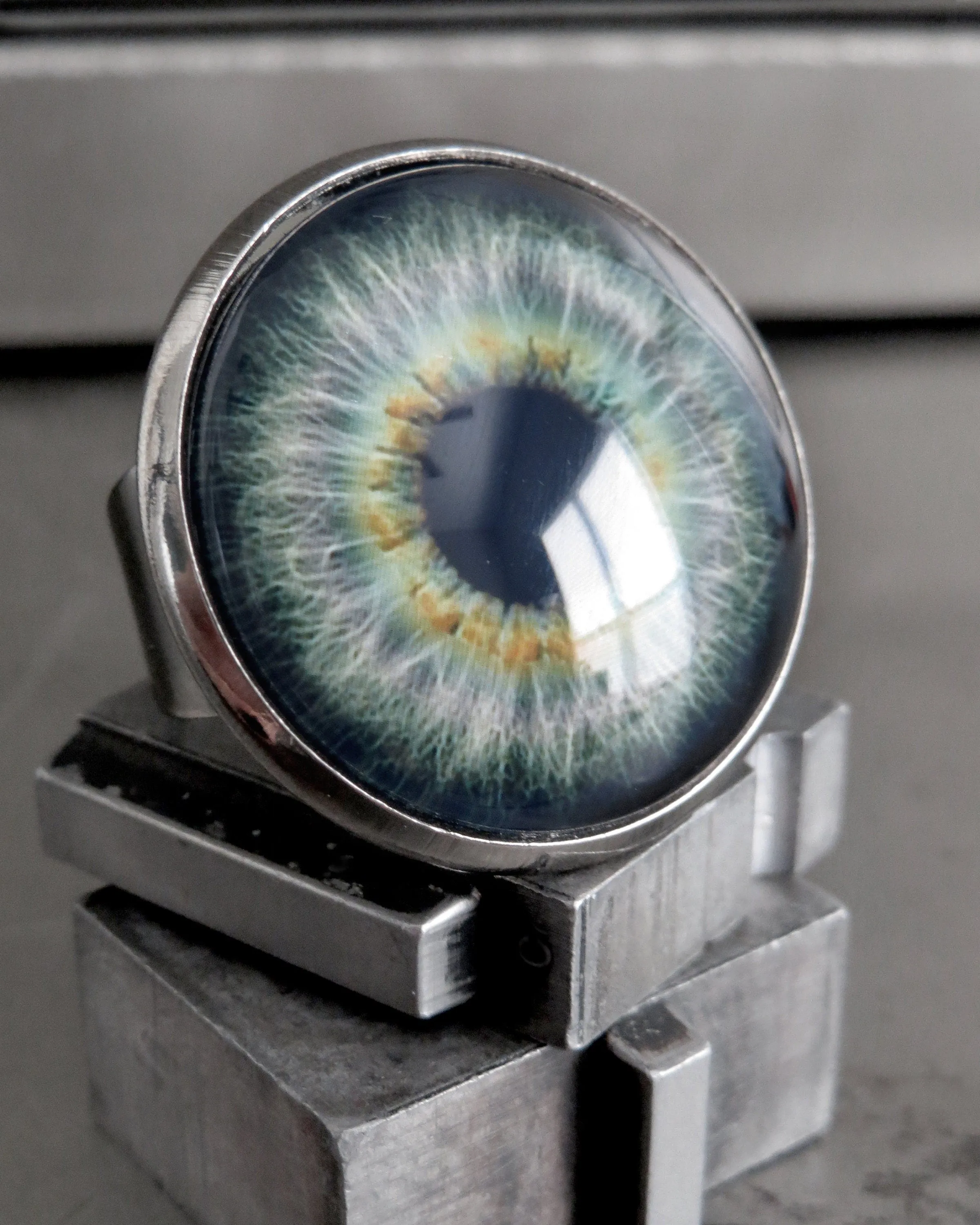Large Goth Grey Eyeball Ring - Gothic Halloween