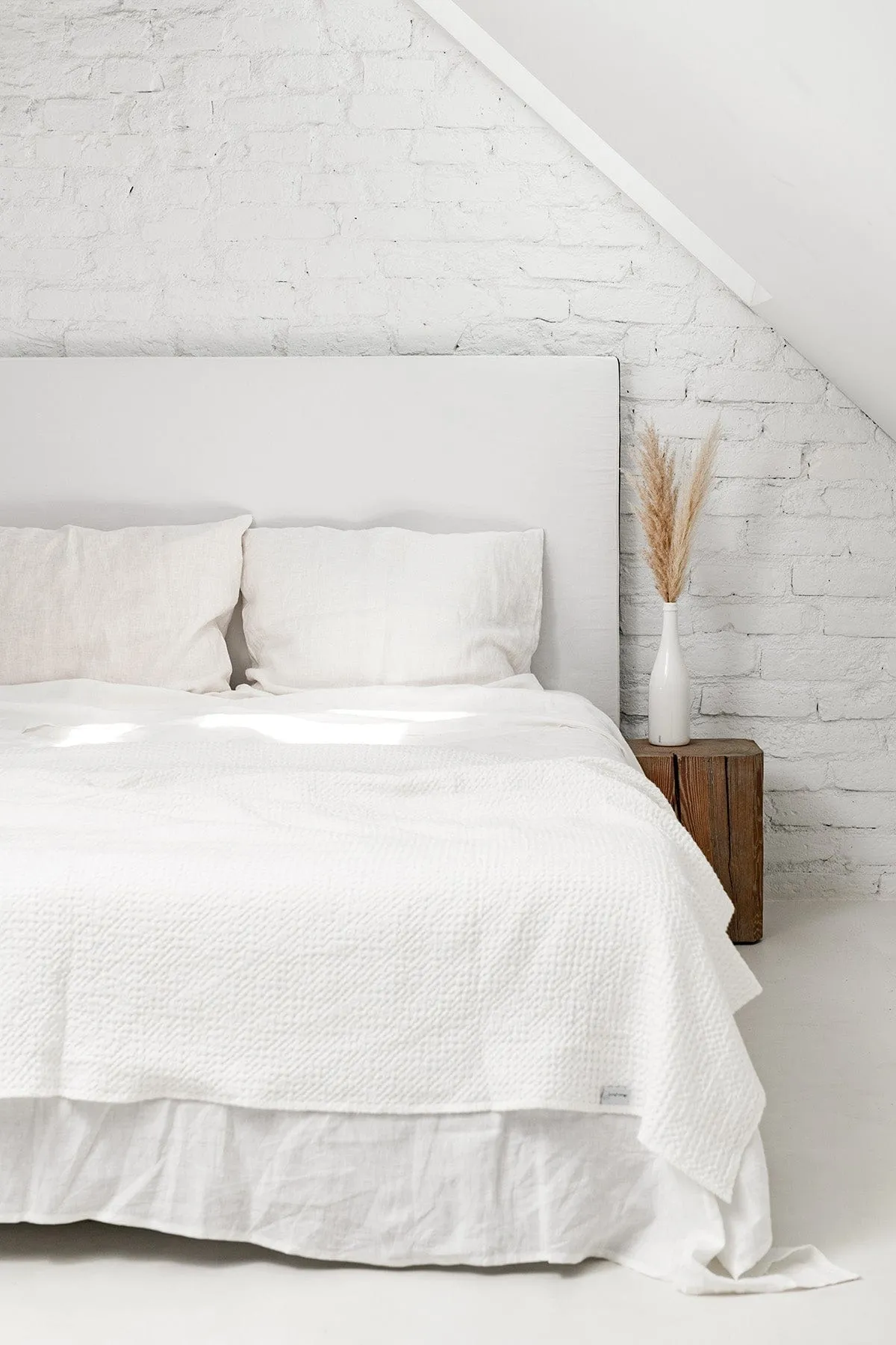 Linen Waffle Blanket | White