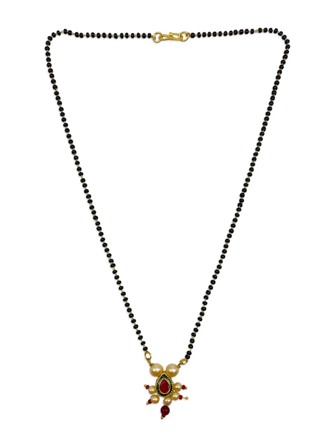 Marathi Style Short Mangalsutra Designs Moti Pendant Simple Black Beads Chain.