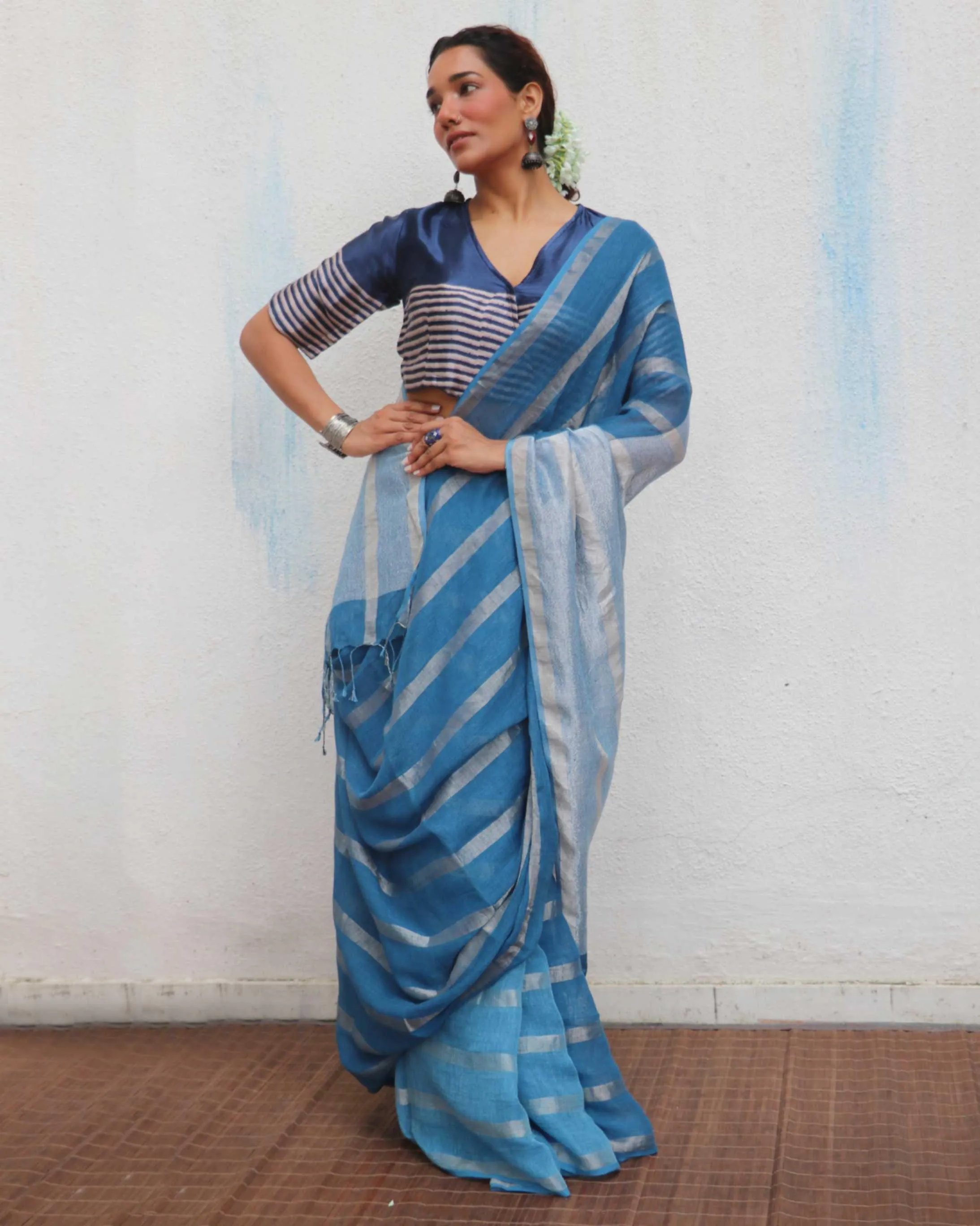 Megha Handwoven Linen Zari Saree - Jheel