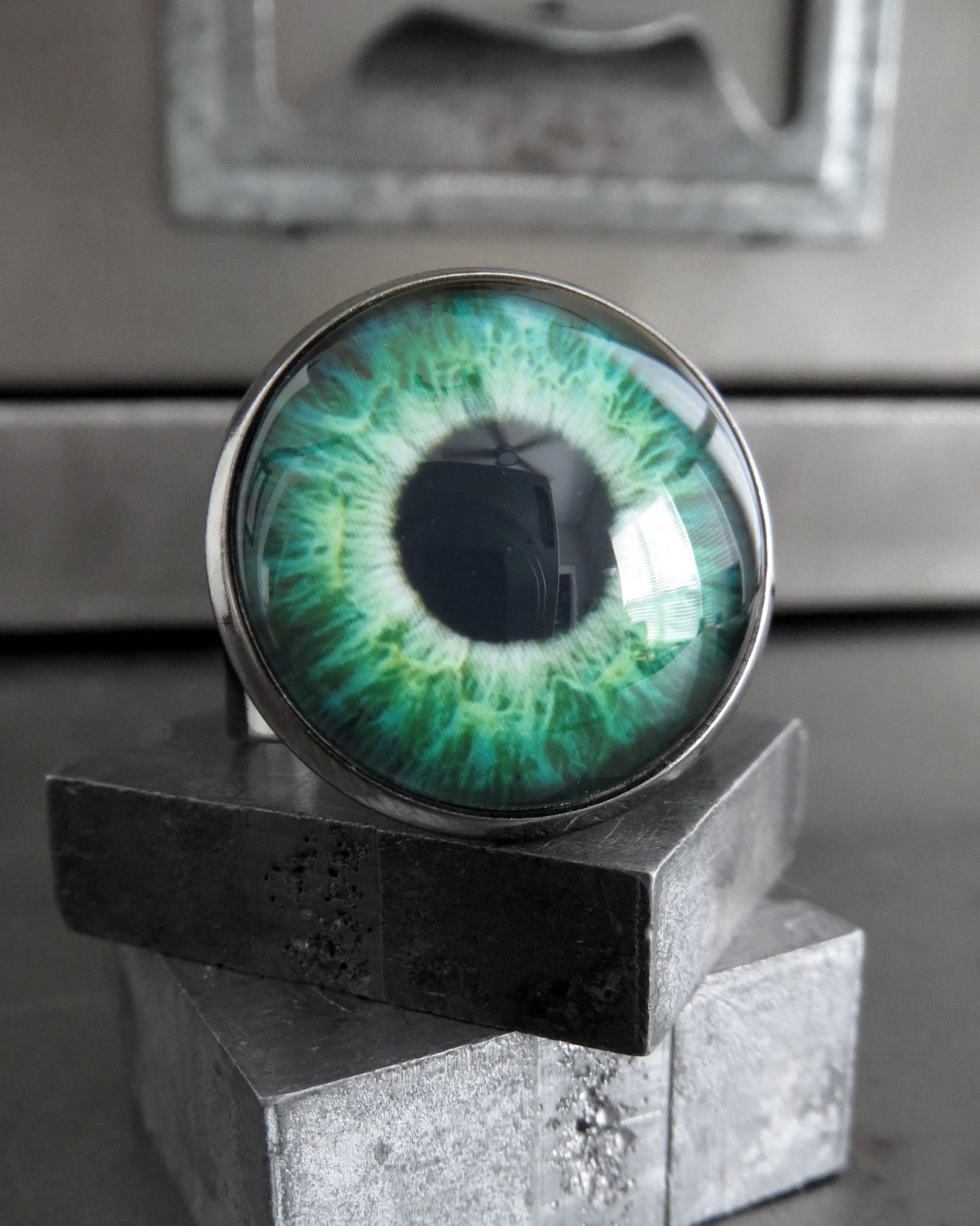 Monster Gothic Green Eyeball Ring - 2 Sizes