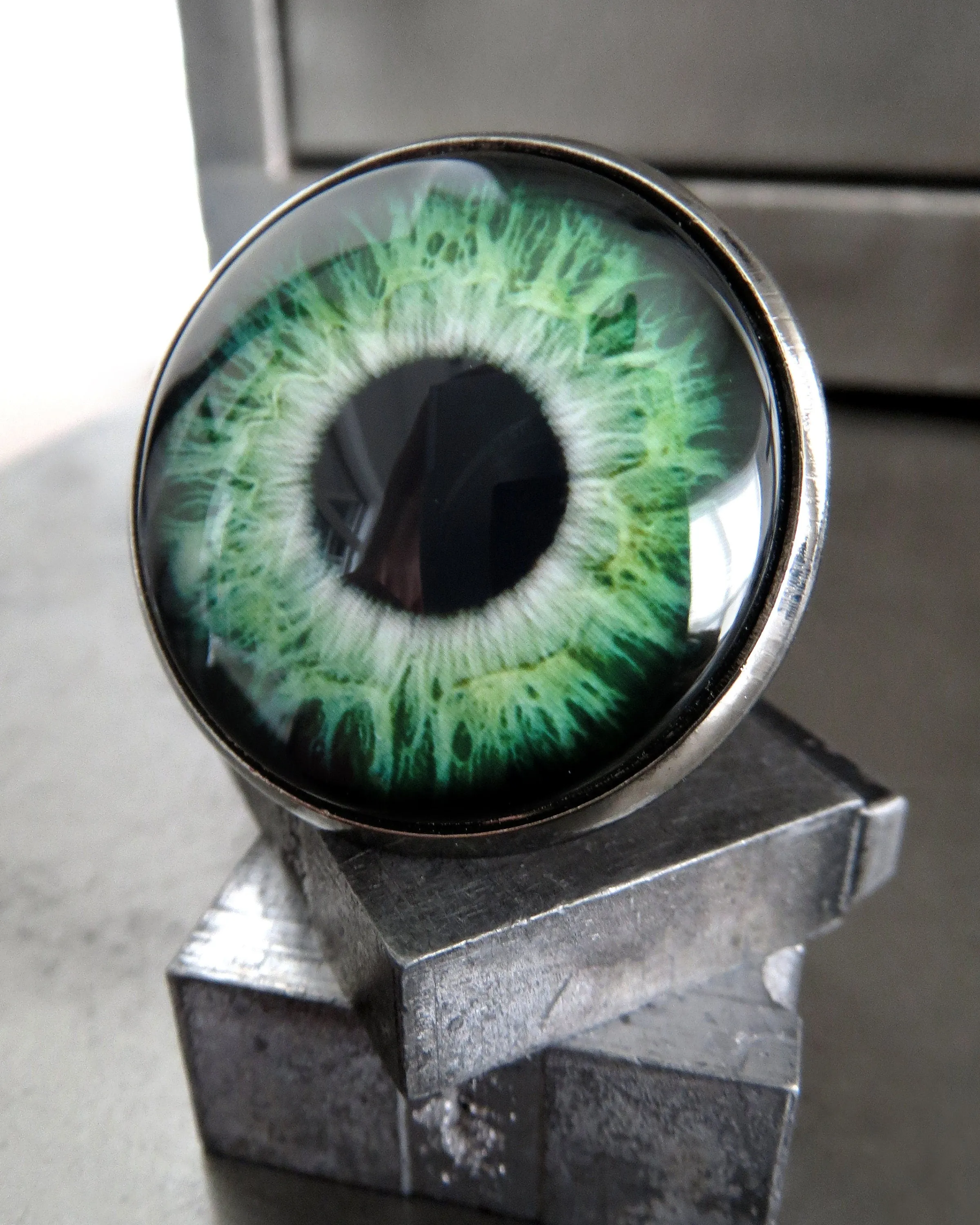 Monster Gothic Green Eyeball Ring - 2 Sizes