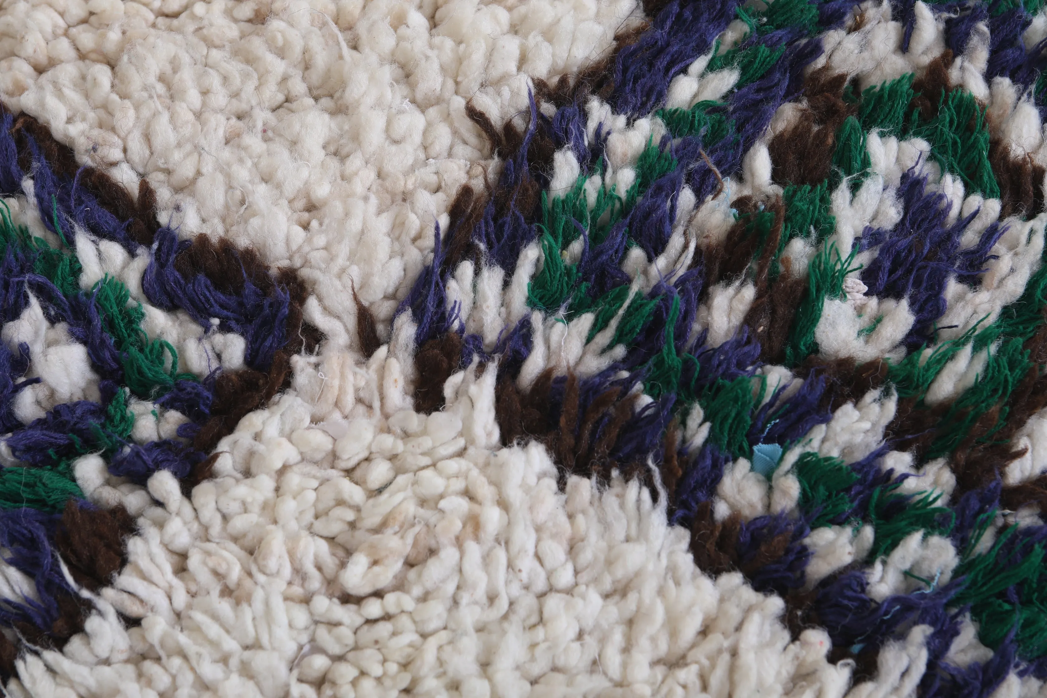 Moroccan Berber Rug - Diamond Pattern 2.7ft x 6.4ft