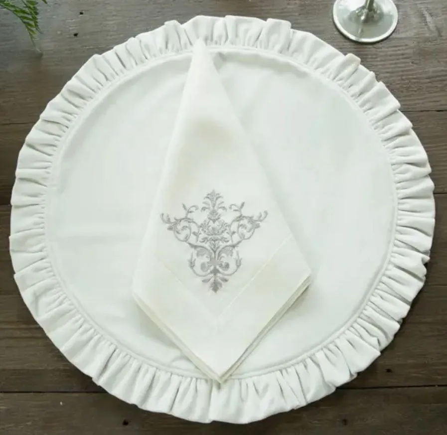 Round Ruffle Velvet Placemat White