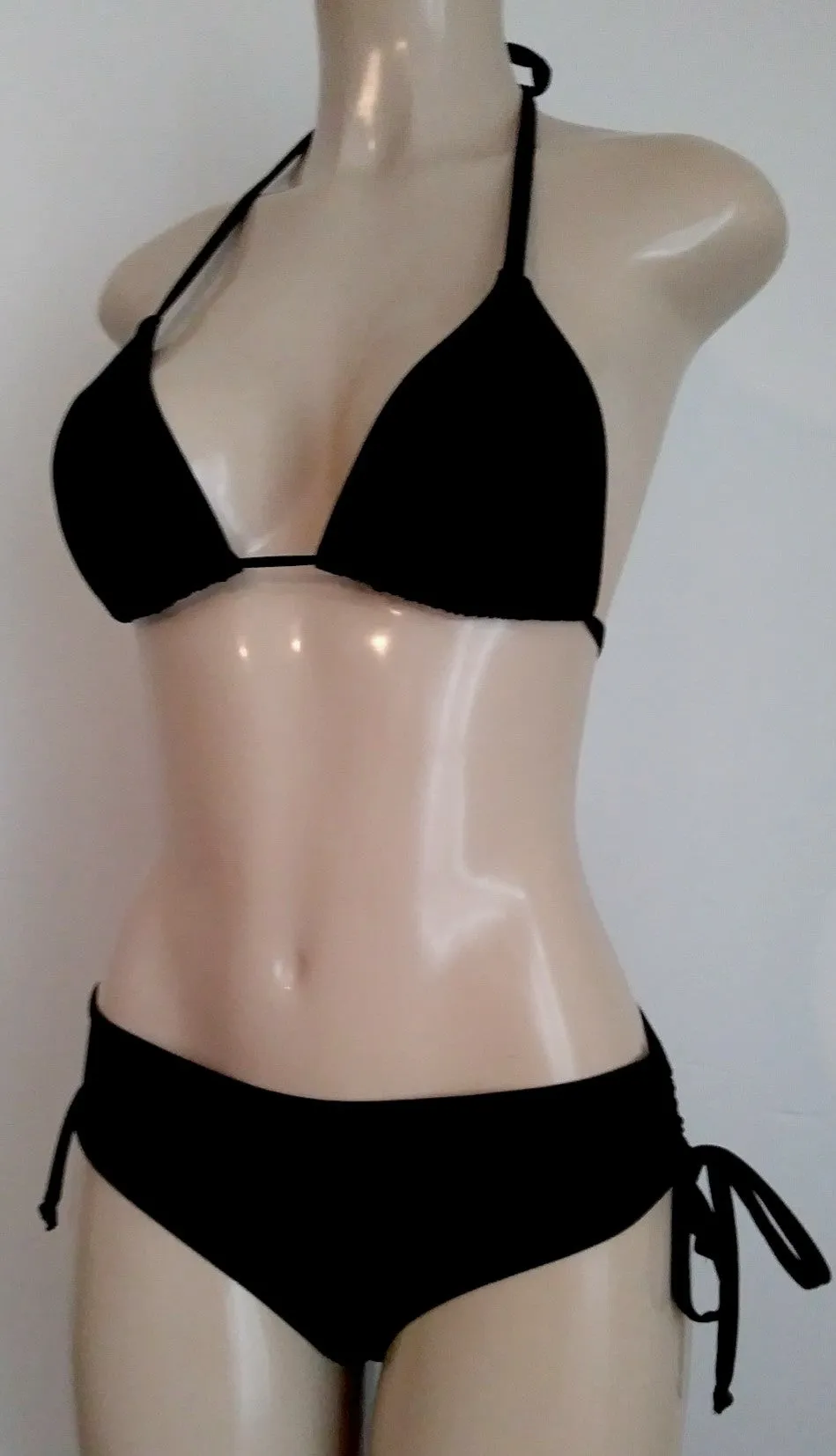 Sliding bikini triangle tops Women's halter bikinis Hip hugger bikini bottoms