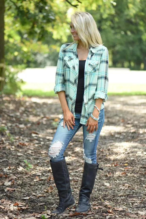 Traditional Black & Mint Flannel Top