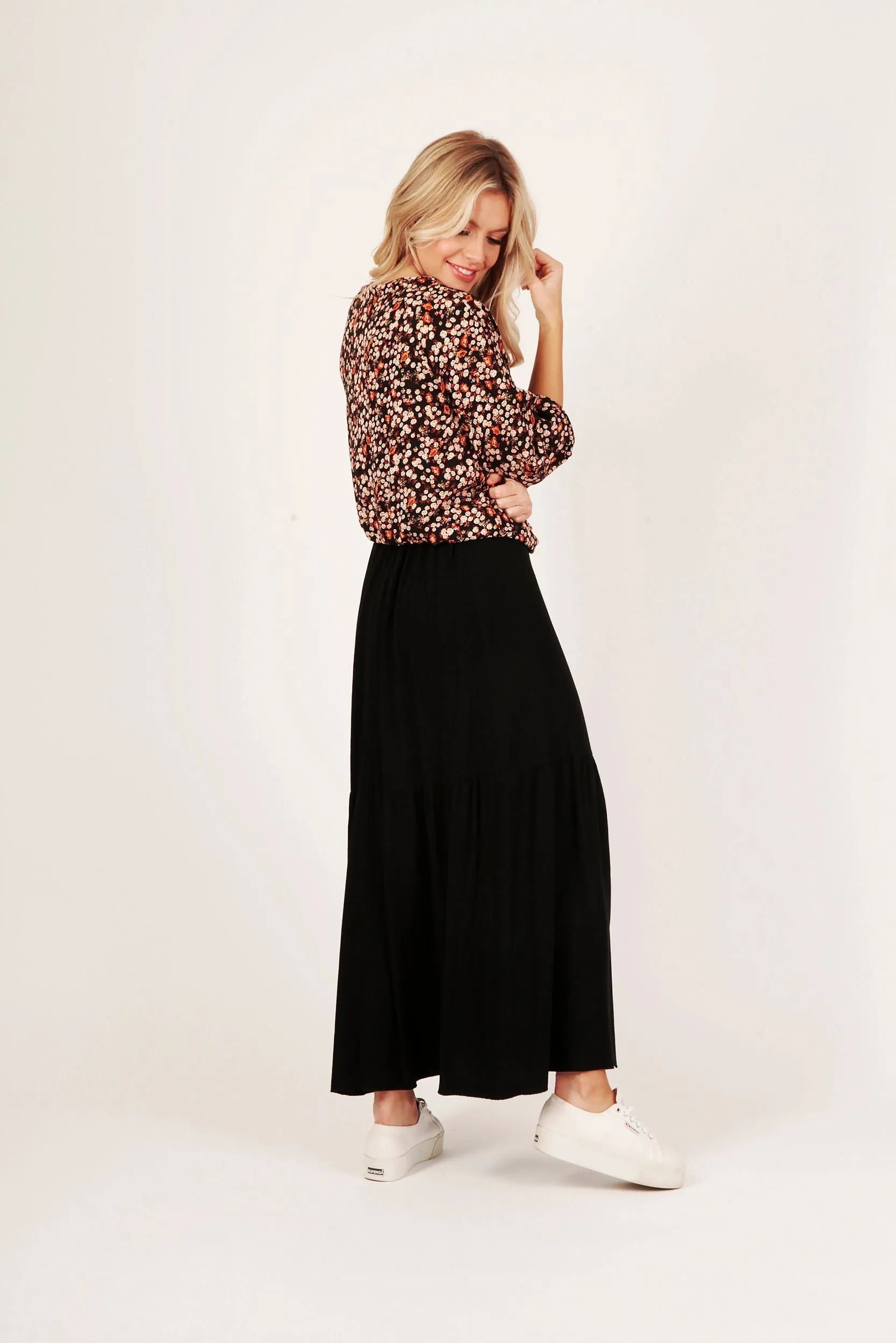 Wesley V-Neck Viscose Top in Autumn Floral